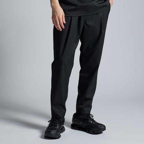 ultimex tee + ultimex one tuck tapered easy pants