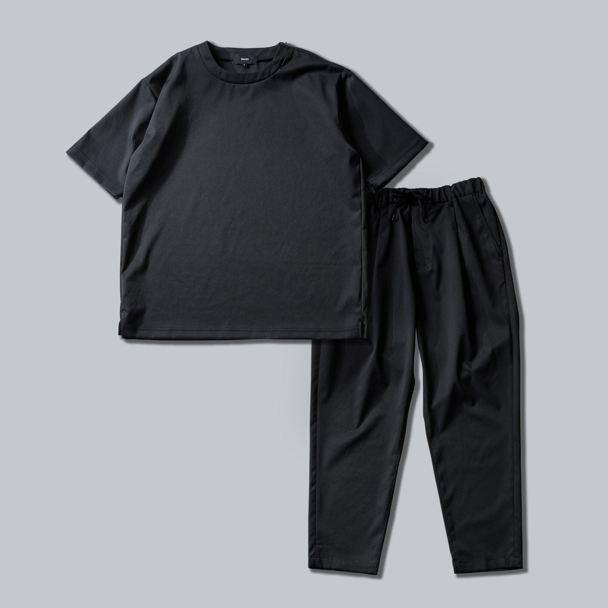 ultimex tee + ultimex one tuck tapered easy pants – Macqlo