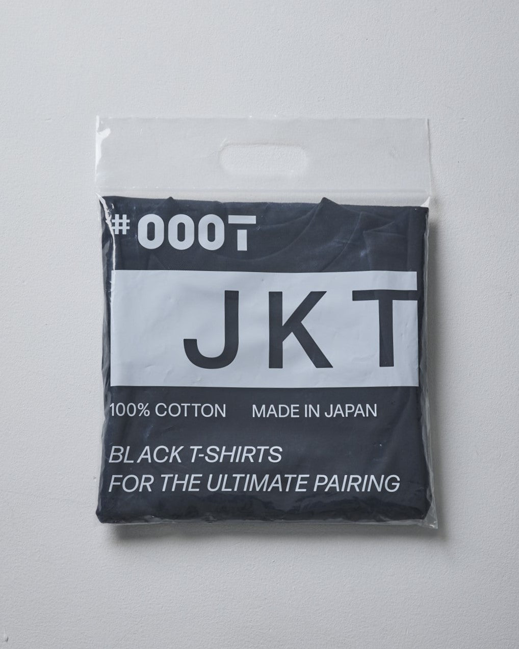 NEW】黒T専門店「#000T」からオリジナルロンTが初登場 - Macqlo