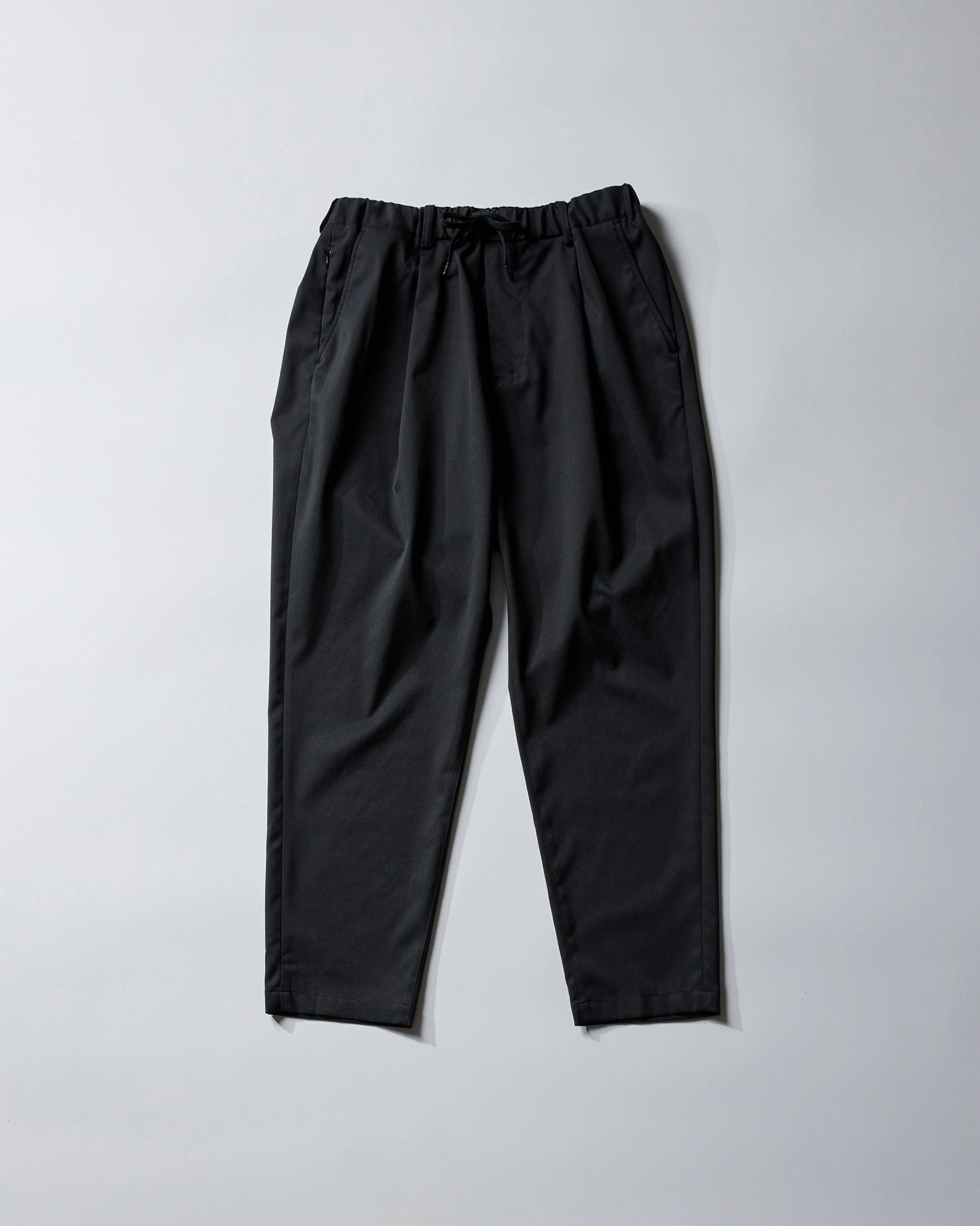 ultimex one tuck tapered easy pants – Macqlo